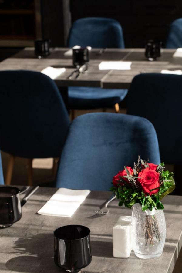 Hotel Kristaly Konferencia & Wellness Ajka エクステリア 写真